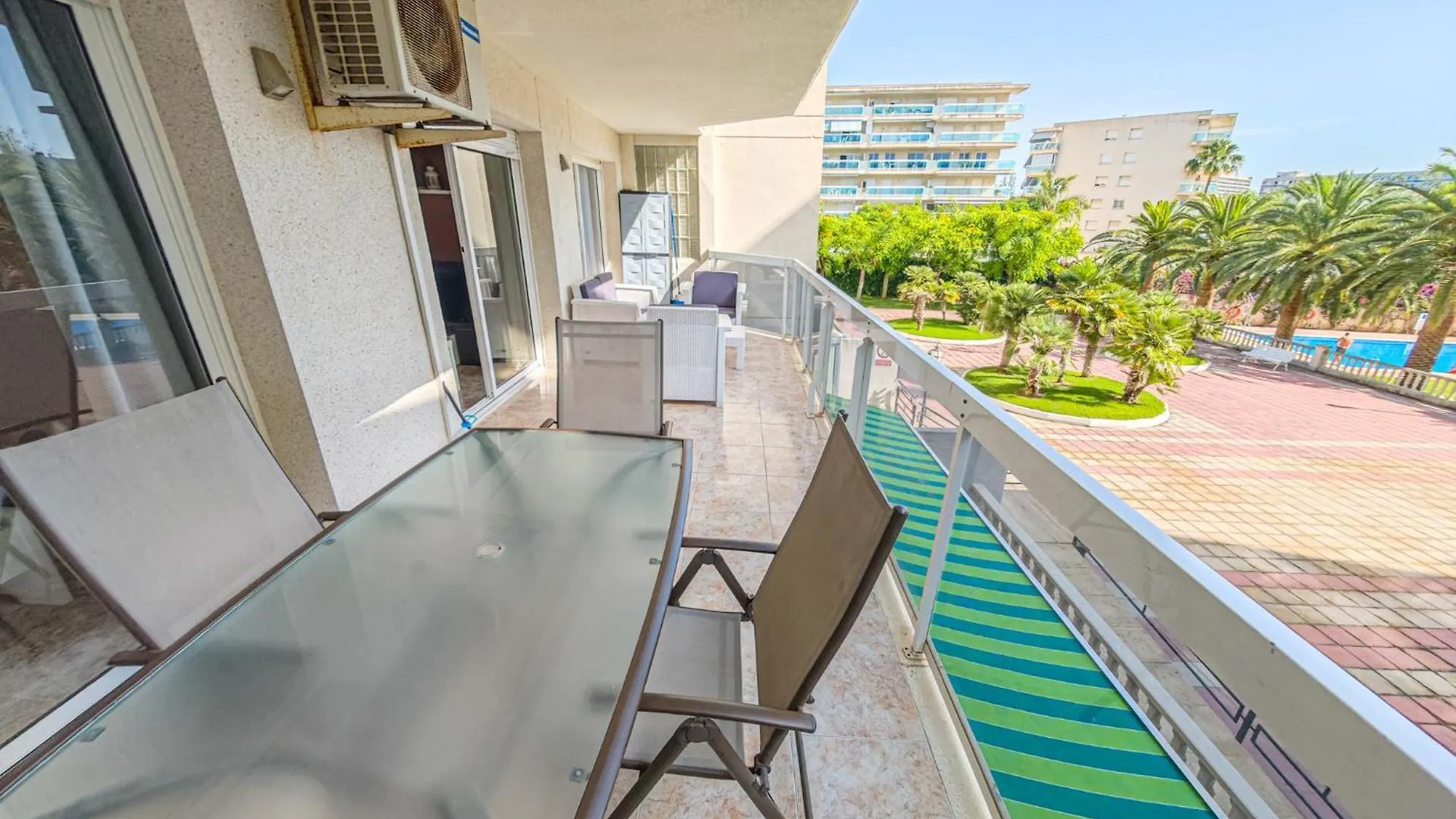 شقة Litoral Costa Dorada - Living Park Only Families سالو إسبانيا