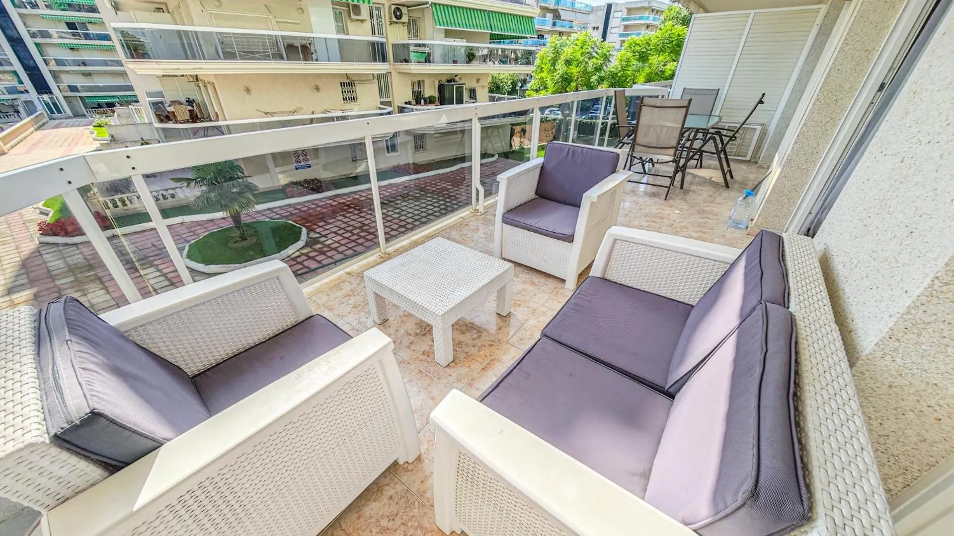 شقة Litoral Costa Dorada - Living Park Only Families سالو 0*,  إسبانيا